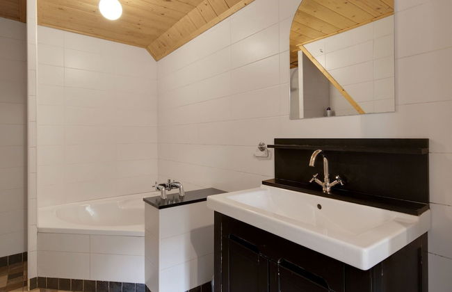 Cozy Apartment in Enschede Near Forest - Photo 46