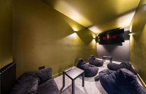 Elevated Escape - Hot tub, sauna, rooftop terrace - Foto 26