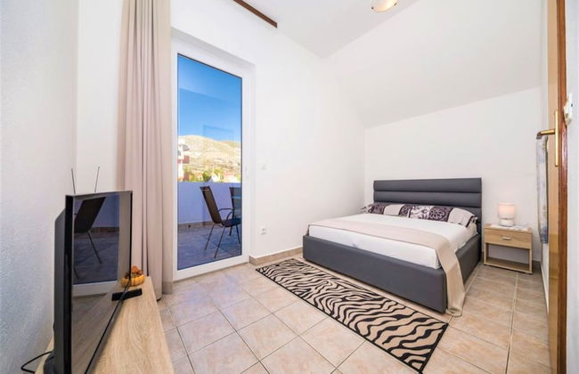 Trogir Comfortable Apartment With Terrace - Foto 2