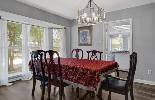 Home for summer with pool, pool table, outdoor kitchen,patio and balcony - Foto 57