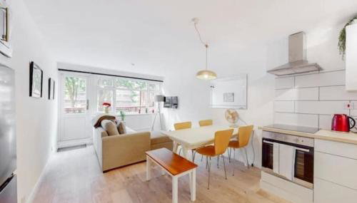 Modern 4BR Kings Cross - Patio & Balcony - Foto 5