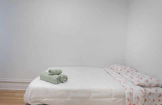 Beautiful Private Bedroom in Mile-End - Foto 17