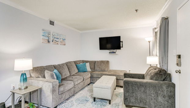 Hilton Head Resort Condo w/ Pools, Walk to Beach - Photo 2, Interior