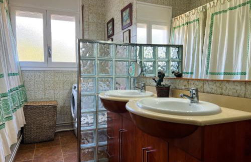 Tranquil Villa with Private Pool & views - Foto 31