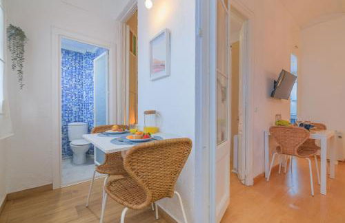 Playa a pie y a 15 minutos de Ramblas y Plaza Catalunya en metro - Foto 43