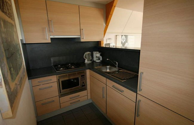 3 bedroom House in Susteren with swimming pool and terrace - Photo 8