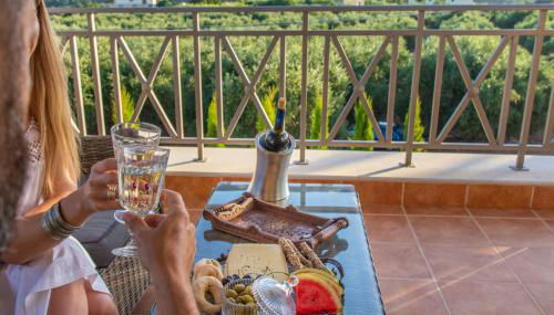 Eleon Residence - Photo 5