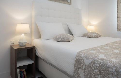 S Luxury Apartments - Photo 8