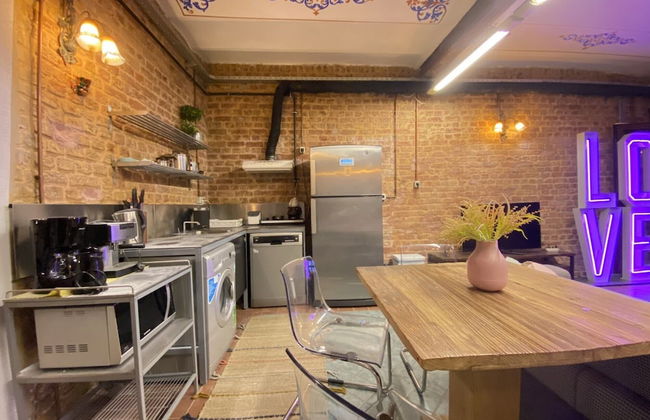 Centrally Located Historical Flat in Beyoglu - Foto 16