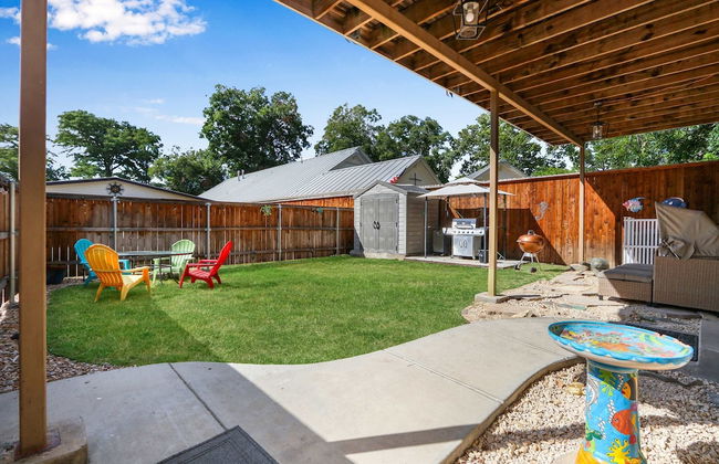 Spacious Retreat & Game Room Sleeps 12 - Foto 35