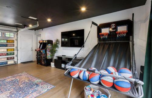 Charming 3-Bedroom - Hot Tub & Game Room - Foto 10