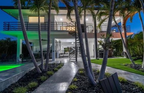 Villa Franchella - Waterfront Luxury Home, Pool, 45 Dock - Foto 50