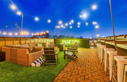 Skyline Views with Double Rooftop Deck & Game Room - Foto 41