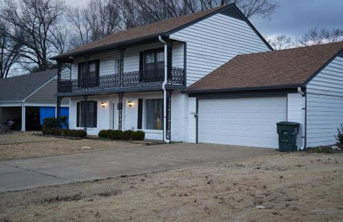 Stylish 4BR Prime Location Close to All! - Foto 75