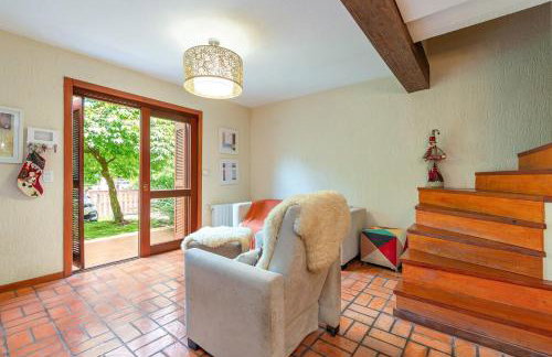 Linda casa em Canela - Jardim, Lareira e Conforto! - Foto 27