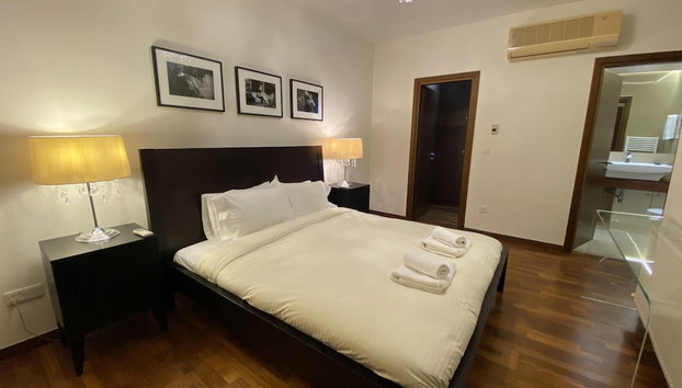 Hallmark Beach Apt by TrulyCyprus - Foto 3, Habitación