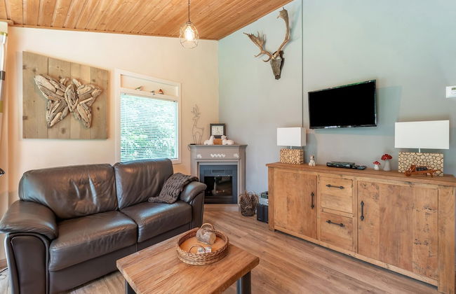 House in Hunzebergen Near Forest Trails - Foto 1