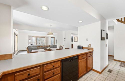 Ski-In Ski-Out SnowPine Village Townhouse - Foto 6