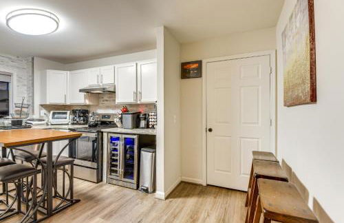 Elevator In-Unit 3-Story Condo Only 14 Mi to DC! - Foto 10