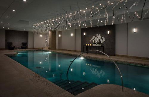 AKA Sutton Place - Photo 25