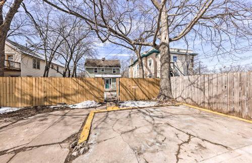 Newly Renovated Home Close to Dtwn Lawrence! - Photo 26