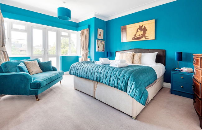 Majestic Home With Beautiful Garden in North West London by Underthedoormat - Foto 3