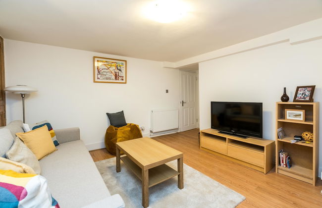 NEW Stylish 1 Bedroom Flat With Garden London - Foto 11