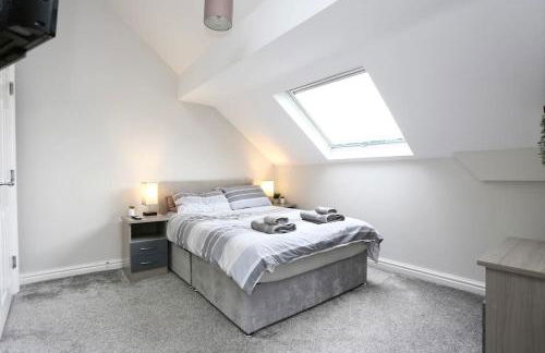 The Hot Tub Townhouse by Holiday Heim - Photo 54