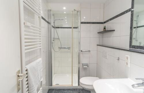 Moderne strandnahe Fewo inkl Pool, Sauna, Whirlpool & Strandkorb - 235 - Foto 15