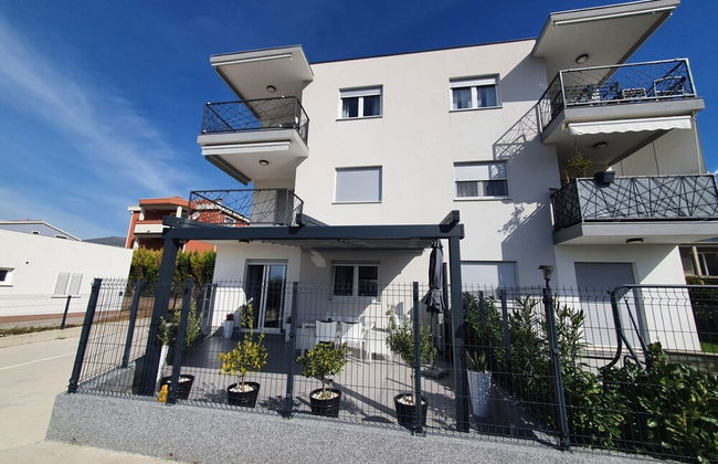 Kastel Novi Elegant and Stylish Apartment With Terrace and Patio - Foto 11