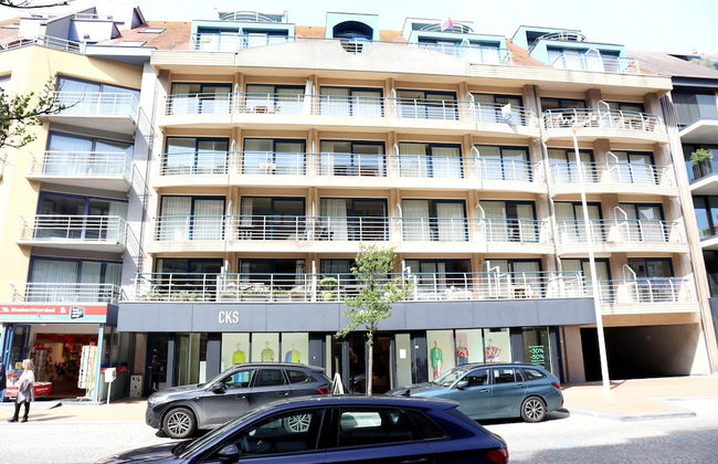 Apartment in Nieuwpoort Near the Beach - Photo 11