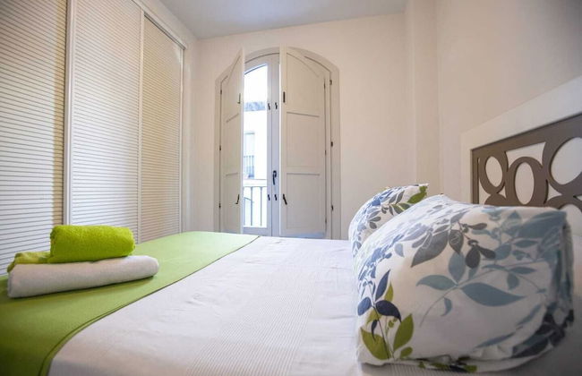 Velez Nazari - Photo 36