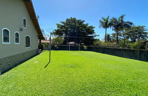 Casa com piscina, ar condicionado, campo de futebol e área gourmet a um quarteirão da lagoa de Praia Seca - Foto 4