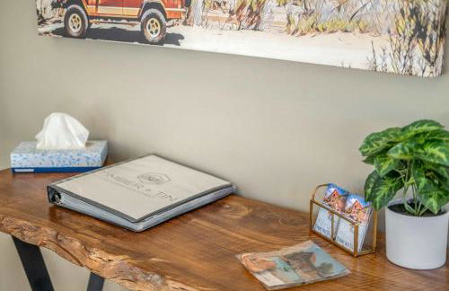 Timber & Tin G 2Bed 2Bath w Pool & Rooftop Deck - Foto 11