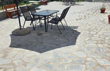 Olive Tree's House - Photo 30