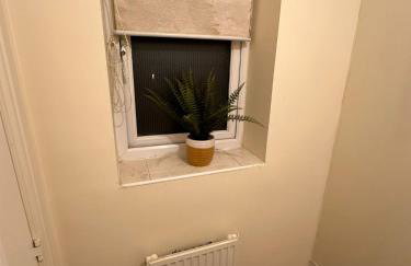 Oxford four-Bedrooms detached house with driveway parking - Foto 18