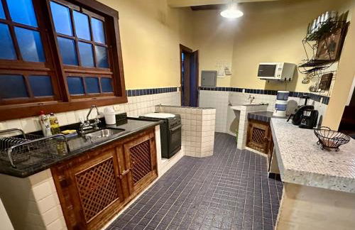 Casa Rústica - 3 vagas de garagem - Pet Friendly com vista para Serra de São José - até 8 hóspedes - Foto 46