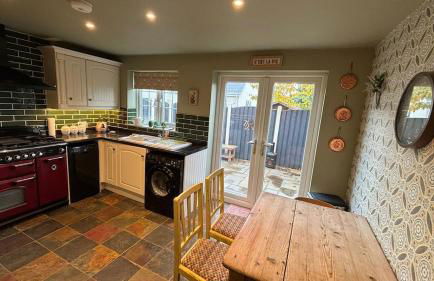 Two bedroomed Cosy cottage close to Wakefield and motorway networks Ideal for long stays and contractors - Foto 11