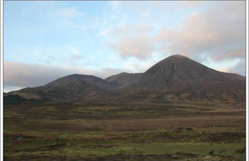 Tigh na h'aibhne - Photo 1