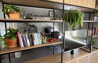 1 Dorm - Alto Padrão - 16 Andar - Home Office - Foto 19