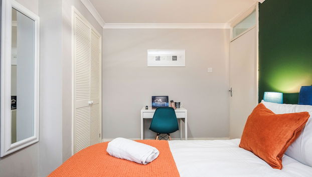 Enfield House - Foto 5, Habitación