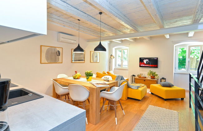 House 1650 - Photo 29