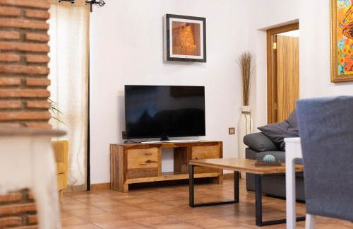 Villa en Valencia, piscina privada y metro 500m - Foto 30