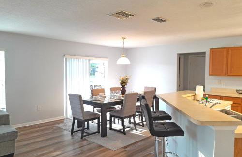 Private pool villa with game room close to theme parks! - Foto 18