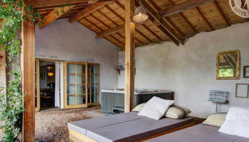 Gîte cocon avec spa et sauna à Saint-Germain-Lespinasse - FR-1-496-6 - Foto 2