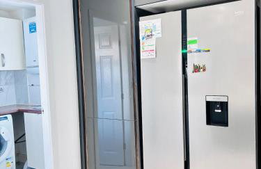 Luxury 5BR Stay With City Access - Photo 78