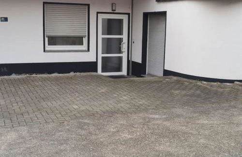 EG Wohnung mit eigenem Eingang - Foto 13