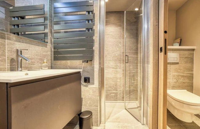 Luxurious 4-room Apartment With Swimming Pool, Gym, spa and Parking - Foto 21