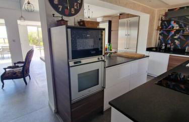 Superbe villa contemporaine vue mer dans résidence avec piscine et tennis - Foto 4