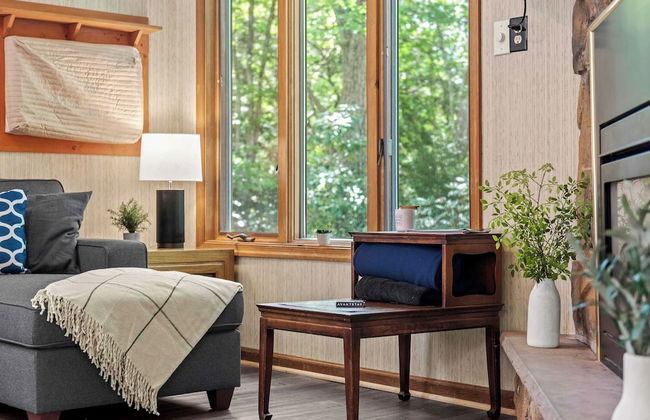 Harmony Ridge by Avantstay Fireplace, Large Deck & Forest Views - Foto 9